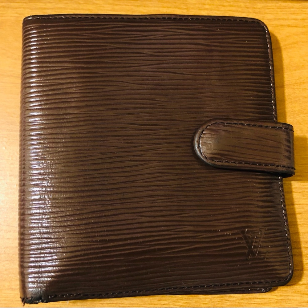 🥰🥰Authentic Louis Vuitton Epi Leather Mens Wallet😍😍
